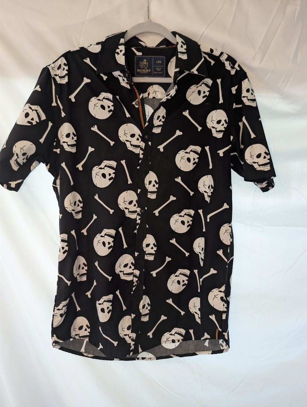 REI Black Skull Print Short-Sleeve Button-Up Shirt
